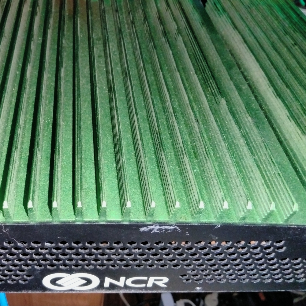 NCR 1657 N3000 Server